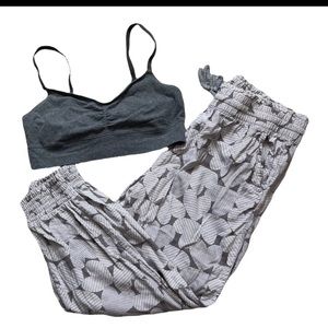 Aerie Womens Large Pajama Loungewear Set- Pants And Sports Bra- Hearts- Gray